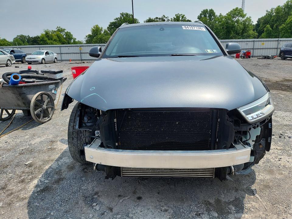 Продажа на аукционе авто 2018 Audi Q3, vin: WA1JCCFS0JR006734, номер лота: 64197136