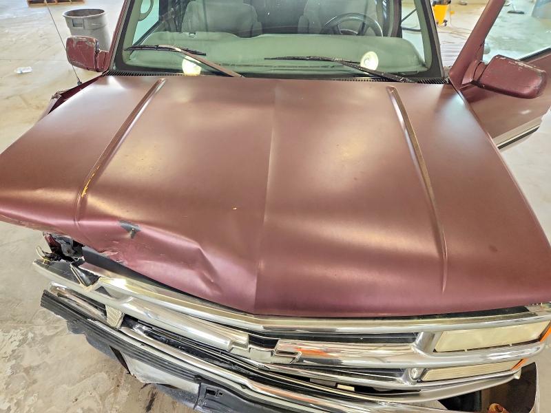 63720976 :رقم المزاد ، 1GNEC16R9XJ431912 vin ، 1999 Chevrolet Suburban مزاد بيع