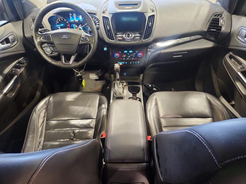 2017 Ford Escape მანქანა იყიდება აუქციონზე, vin: 1FMCU9J91HUE40540, აუქციონის ნომერი: 65255676