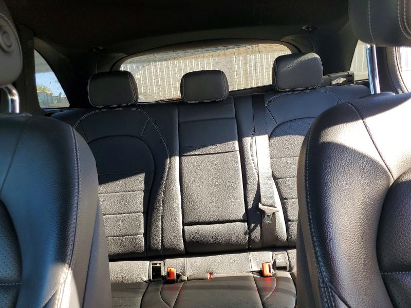 65951706 :رقم المزاد ، WDC0G4KB3JV023353 vin ، 2018 Mercedes-benz Glc مزاد بيع