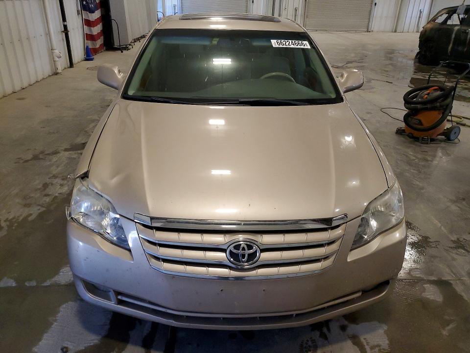 2005 Toyota Avalon მანქანა იყიდება აუქციონზე, vin: 4T1BK36B05U038045, აუქციონის ნომერი: 66224666