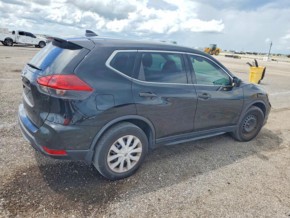 67238936 :رقم المزاد ، 5N1AT2MT8KC773582 vin ، 2019 Nissan Rogue مزاد بيع