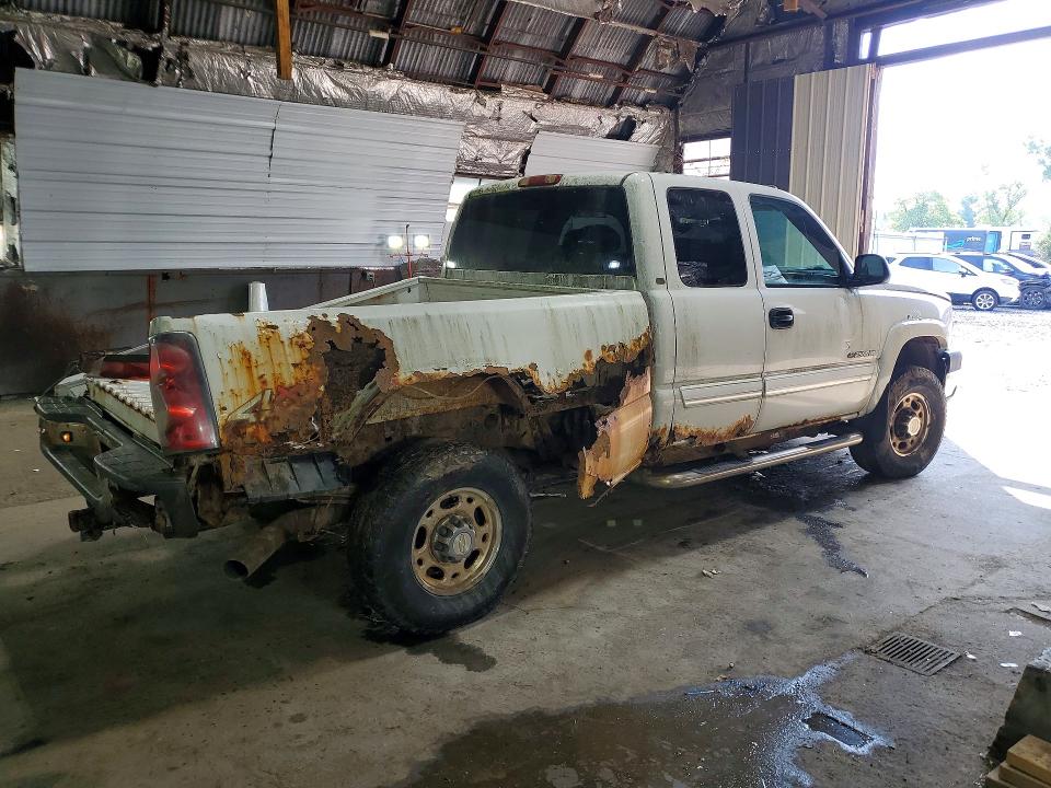 Продаж на аукціоні авто 2005 Chevrolet Silverado, vin: 1GCHK29U75E313362, номер лоту: 64742776