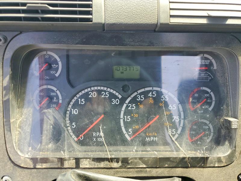 2013 Freightliner Cascadia 125 მანქანა იყიდება აუქციონზე, vin: 3AKJGLBG3DSFD5173, აუქციონის ნომერი: 63414266