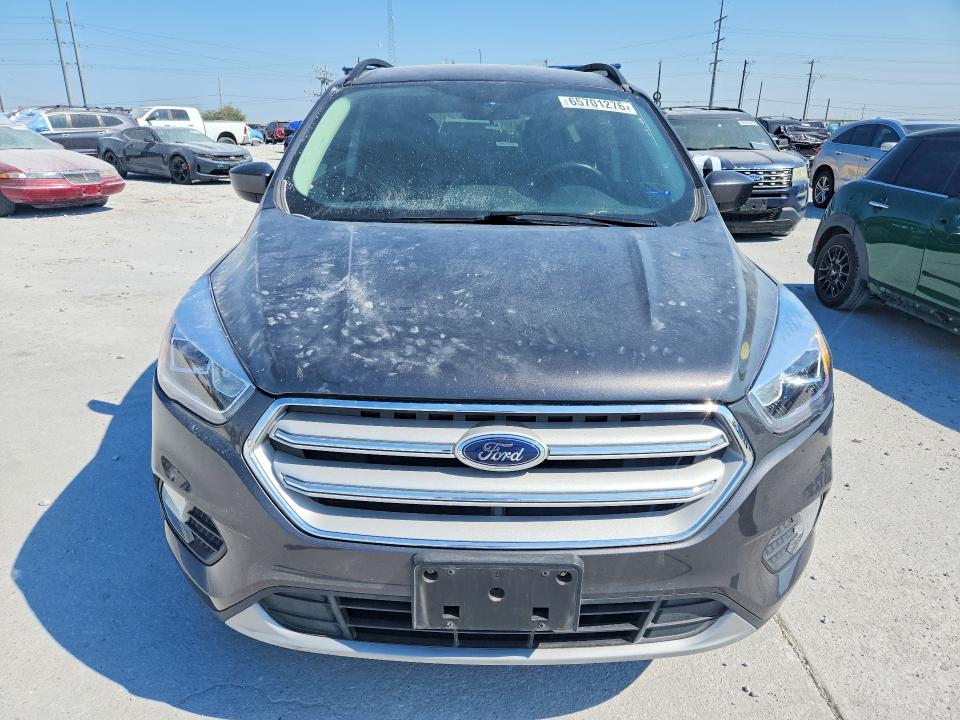 65701276 :رقم المزاد ، 1FMCU0HD6JUD36685 vin ، 2018 Ford Escape مزاد بيع