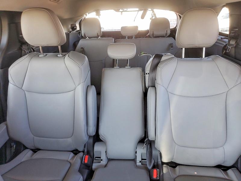 Продажа на аукционе авто 2026 Toyota Sienna, vin: 5TDYRKEC8TS324953, номер лота: 64466456