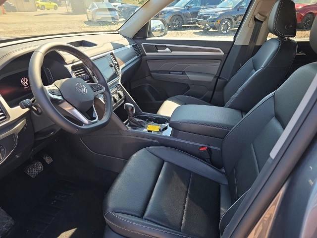 2023 Volkswagen Atlas მანქანა იყიდება აუქციონზე, vin: 1V2HR2CA9PC531536, აუქციონის ნომერი: 64272086
