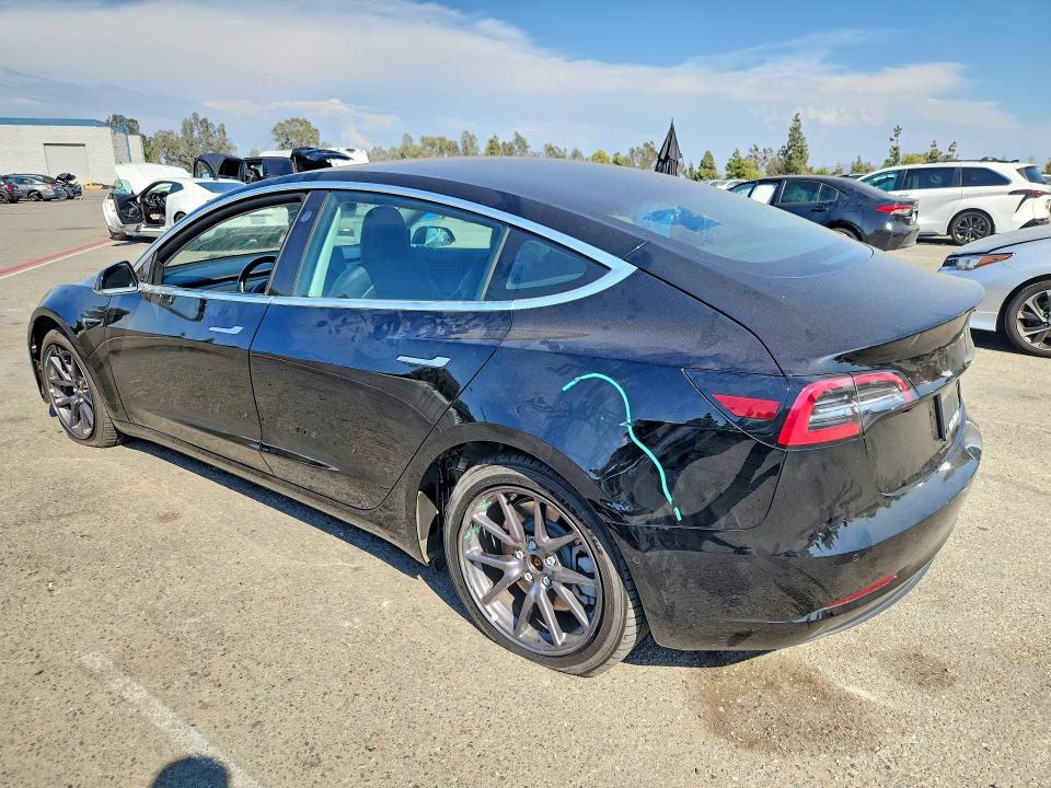 Продажа на аукционе авто 2019 Tesla Model 3, vin: 5YJ3E1EA3KF399075, номер лота: 64415636
