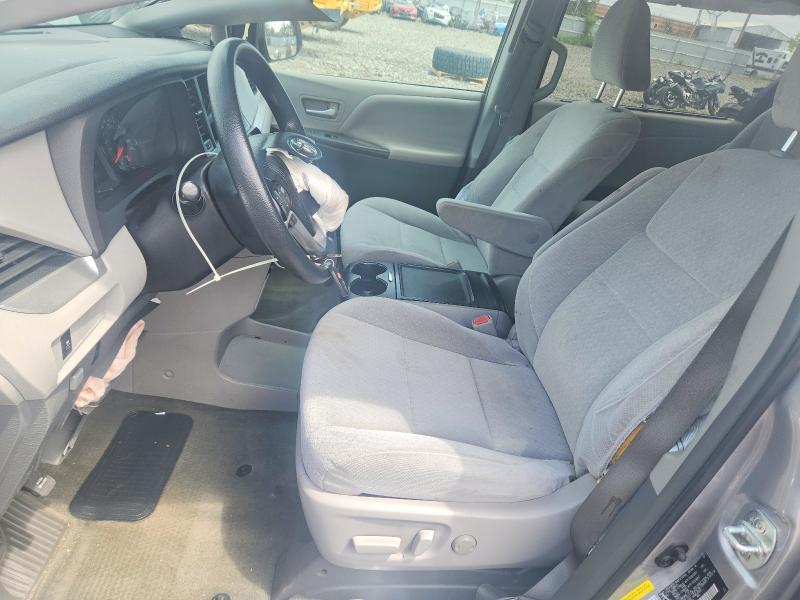 63797236 :رقم المزاد ، 5TDKK3DC3FS581251 vin ، 2015 Toyota Sienna مزاد بيع