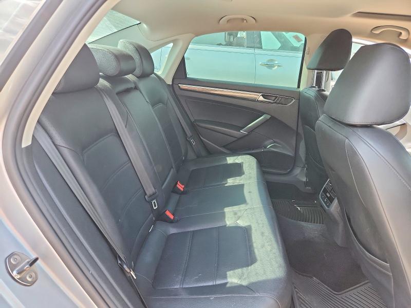 Продажа на аукционе авто 2016 Volkswagen Passat, vin: 1VWBS7A31GC050707, номер лота: 63196106