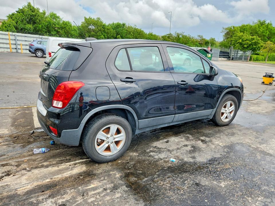 2018 Chevrolet Trax მანქანა იყიდება აუქციონზე, vin: 3GNCJNSB3JL210609, აუქციონის ნომერი: 64113916