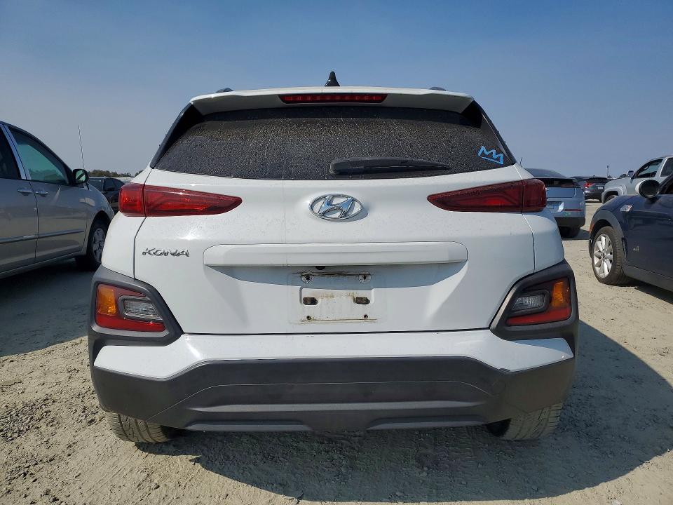 66793276 :رقم المزاد ، KM8K22AA2JU185941 vin ، 2018 Hyundai Kona مزاد بيع