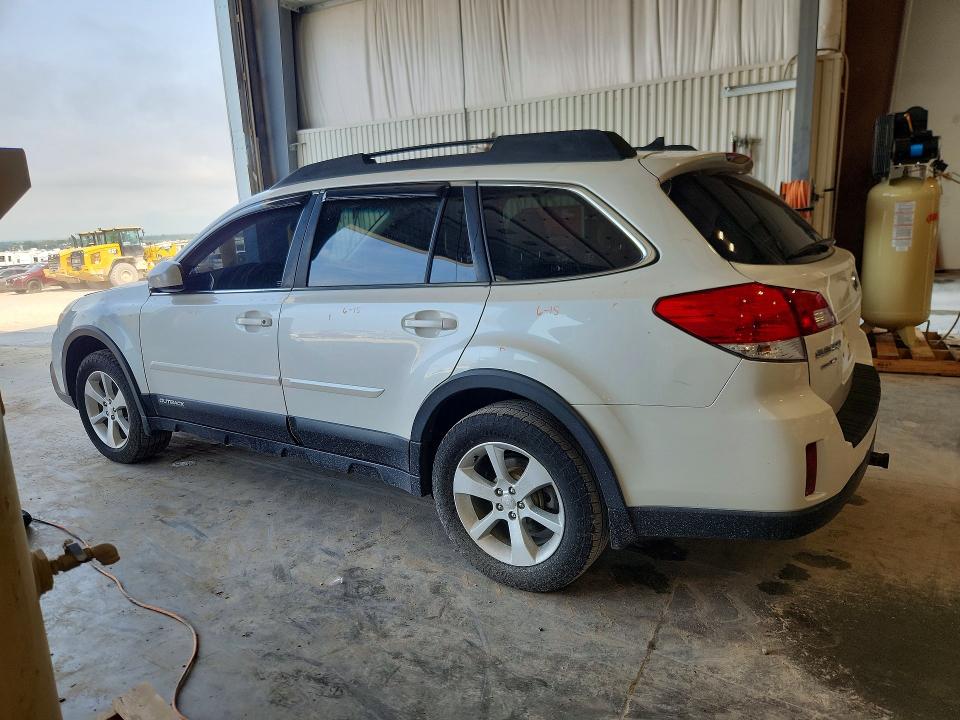 64286806 :رقم المزاد ، 4S4BRCLC2E3271746 vin ، 2014 Subaru Outback مزاد بيع