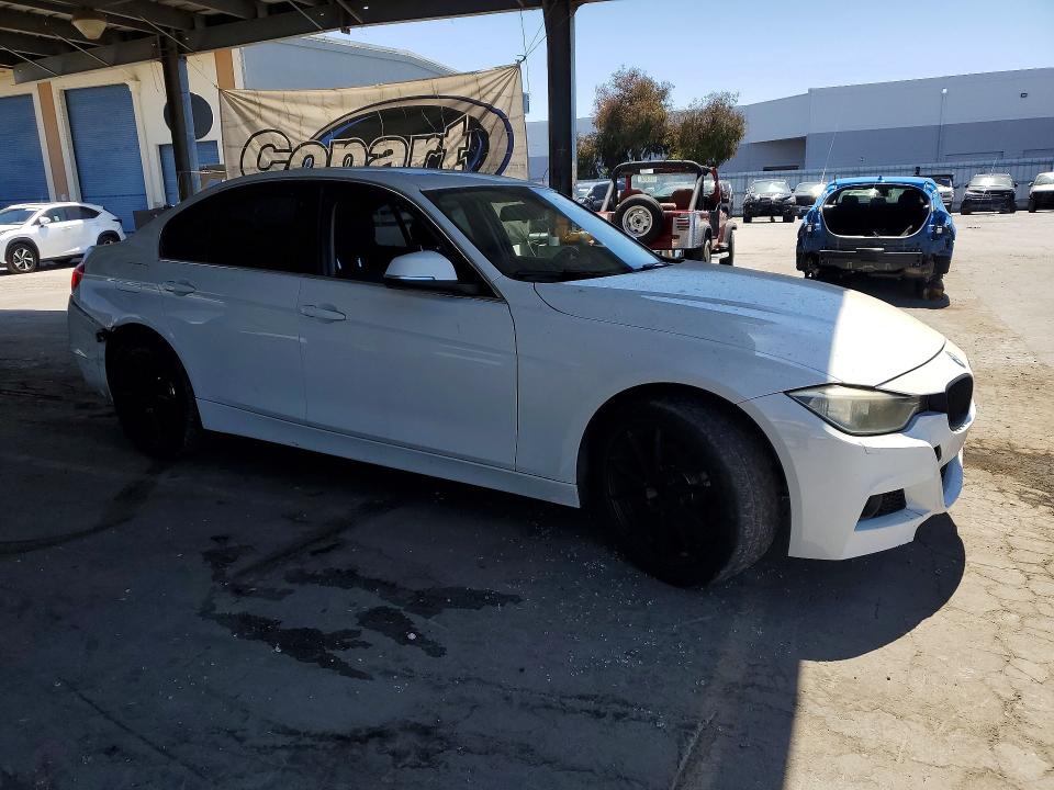 2013 Bmw 328 მანქანა იყიდება აუქციონზე, vin: WBA3B3C51DF541543, აუქციონის ნომერი: 62085116
