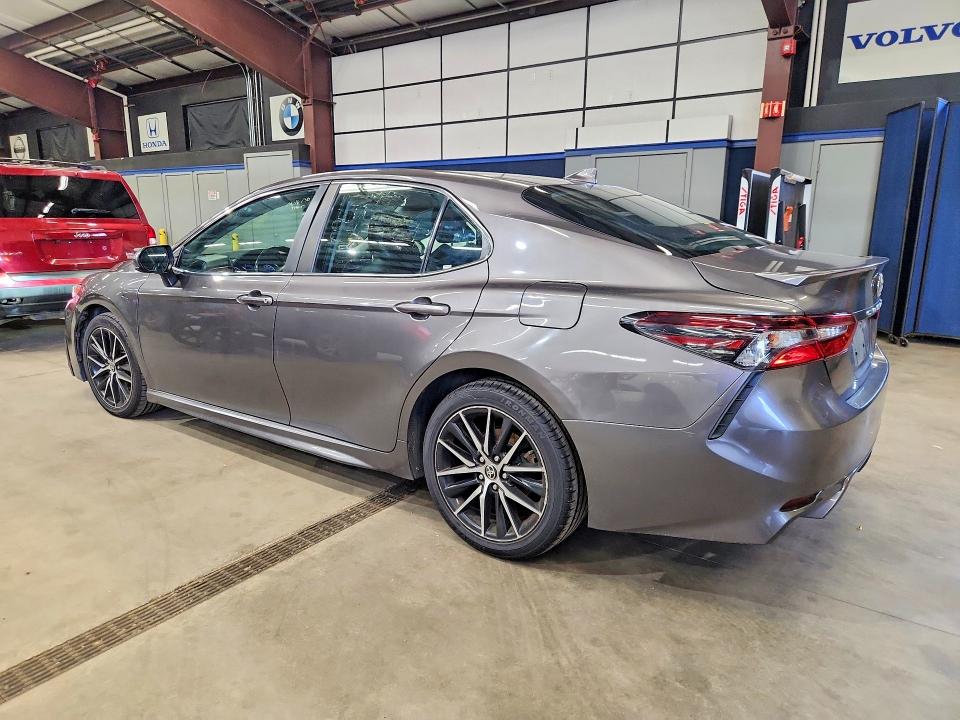 Продажа на аукционе авто 2021 Toyota Camry, vin: 4T1G11AK4MU553603, номер лота: 64895716