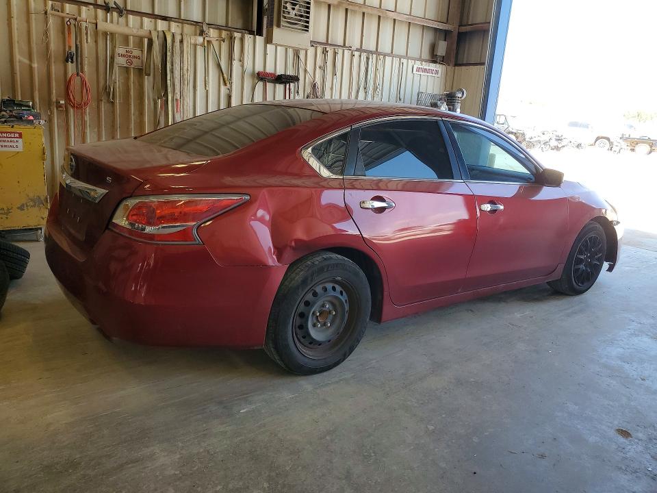 2015 Nissan Altima მანქანა იყიდება აუქციონზე, vin: 1N4AL3AP0FN311082, აუქციონის ნომერი: 63475826