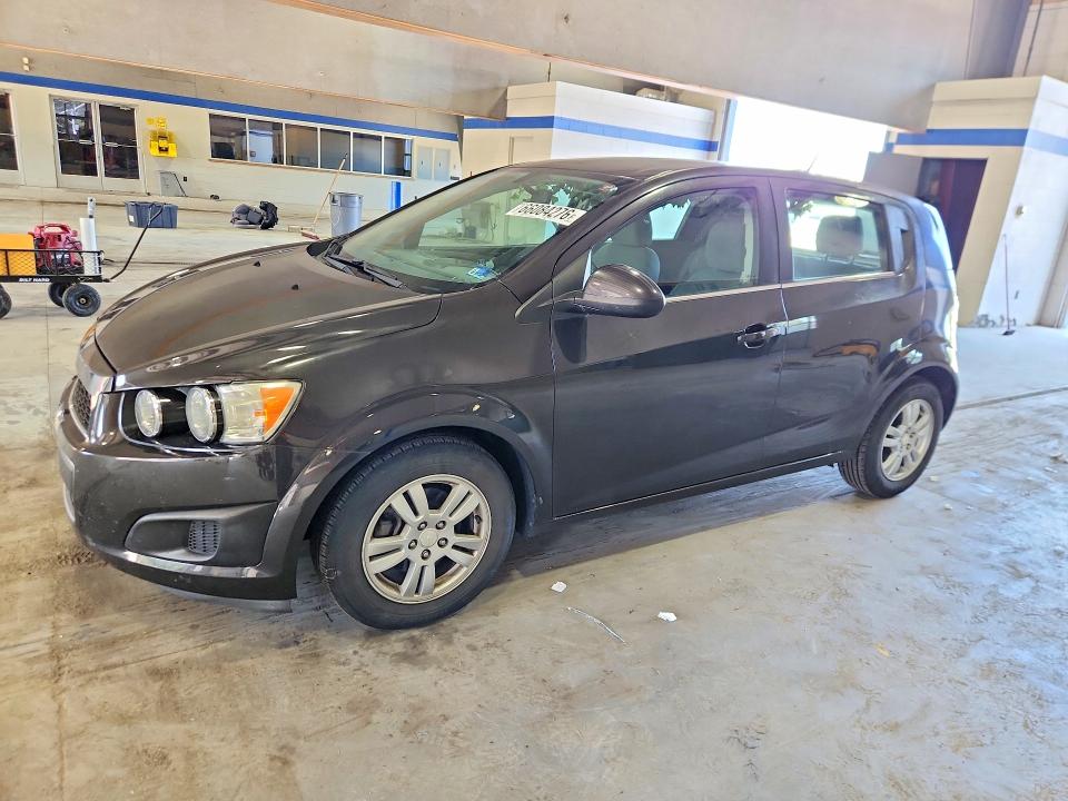 66084276 :رقم المزاد ، 1G1JC6SH5F4124440 vin ، 2015 Chevrolet Sonic مزاد بيع