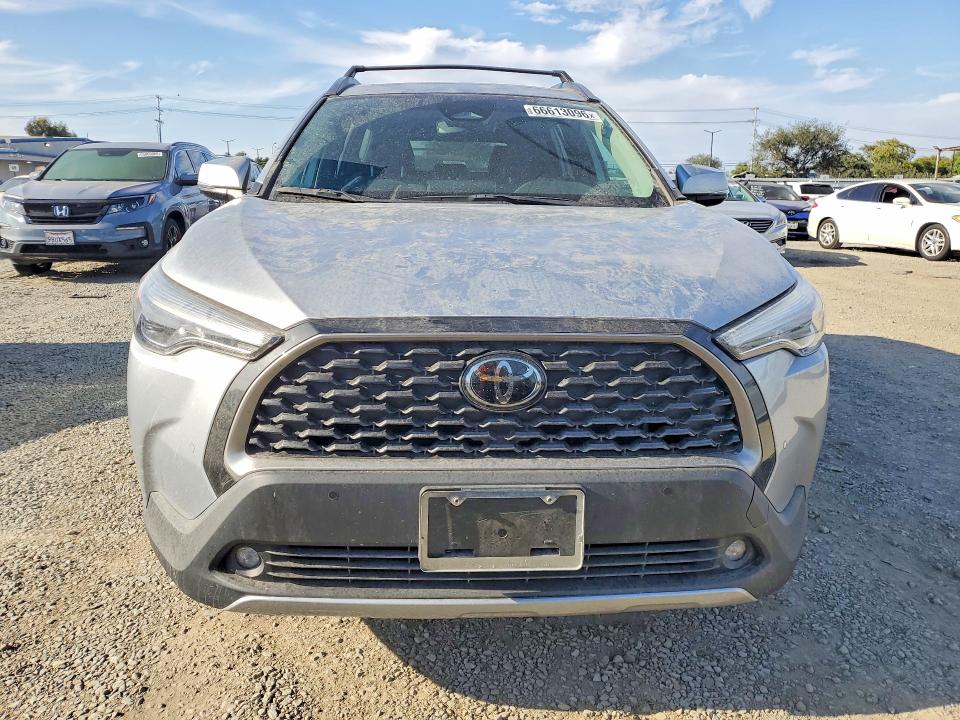 66613096 :رقم المزاد ، 7MUDAAAG1RV083678 vin ، 2024 Toyota Corolla Cross مزاد بيع