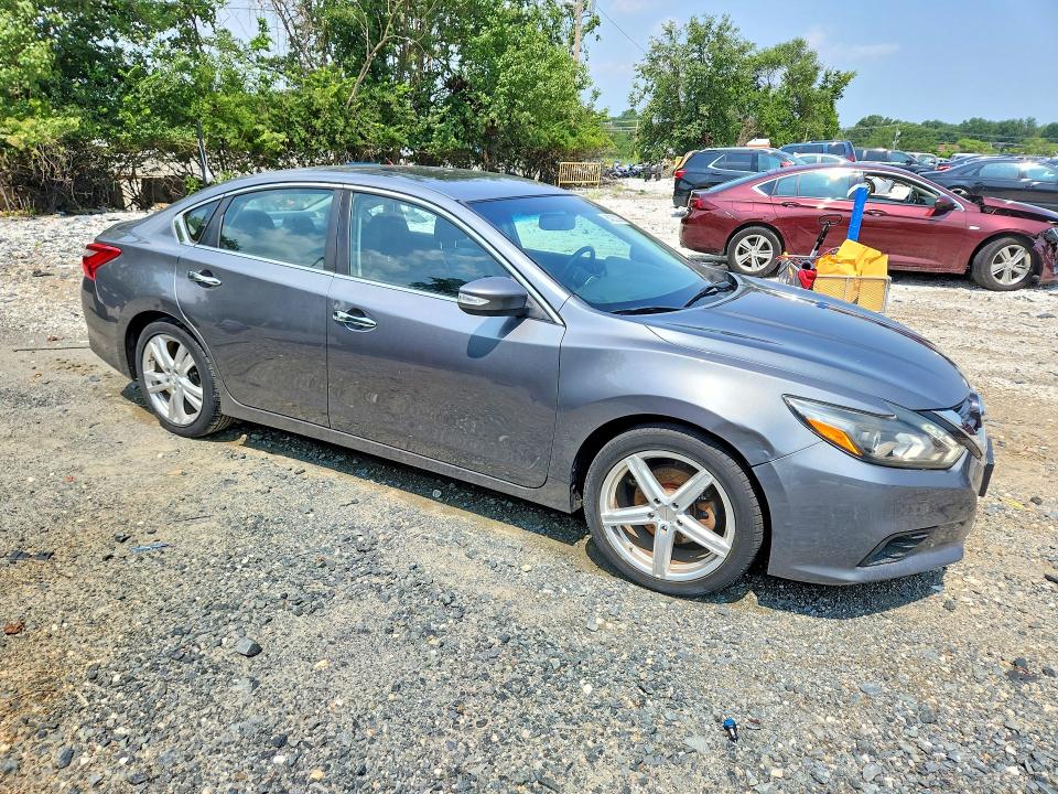 Продаж на аукціоні авто 2017 Nissan Altima, vin: 1N4BL3AP5HC201616, номер лоту: 64032236
