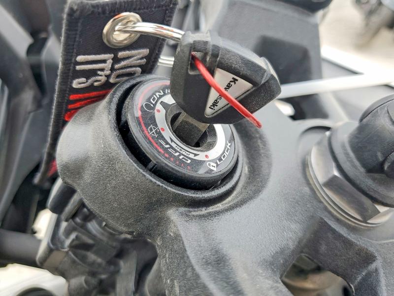 64308256 :رقم المزاد ، JKAEXKH1XPDAN6196 vin ، 2023 Kawasaki Ex400 مزاد بيع