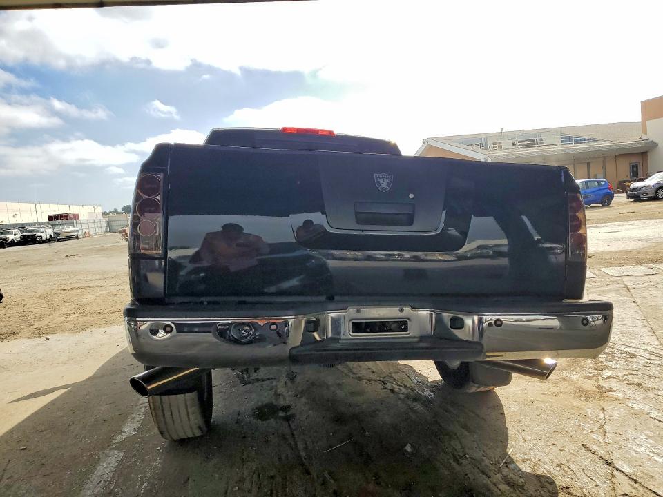 2007 Nissan Titan მანქანა იყიდება აუქციონზე, vin: 1N6AA07AX7N223818, აუქციონის ნომერი: 64083046