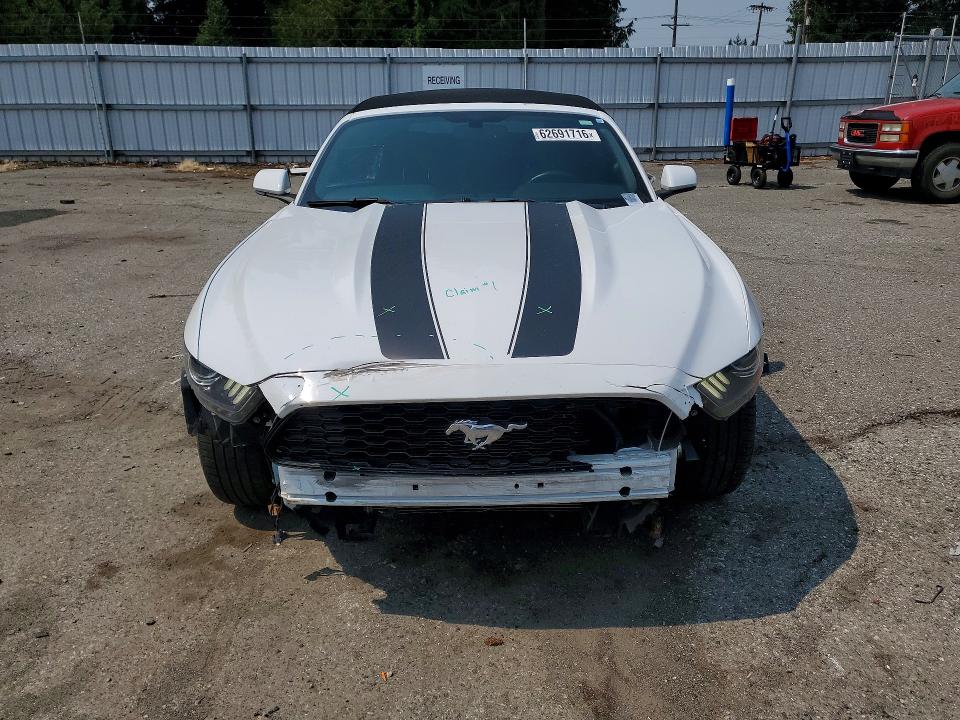 62691716 :رقم المزاد ، 1FATP8EM9F5329526 vin ، 2015 Ford Mustang مزاد بيع