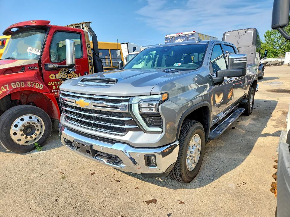 63396066 :رقم المزاد ، 1GC4KPE71TF204012 vin ، 2026 Chevrolet Silverado مزاد بيع