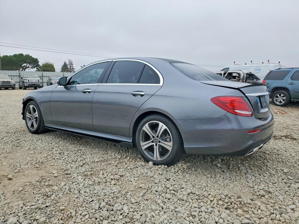 65899056 :رقم المزاد ، WDDZF4JB3KA545321 vin ، 2019 Mercedes-benz E مزاد بيع