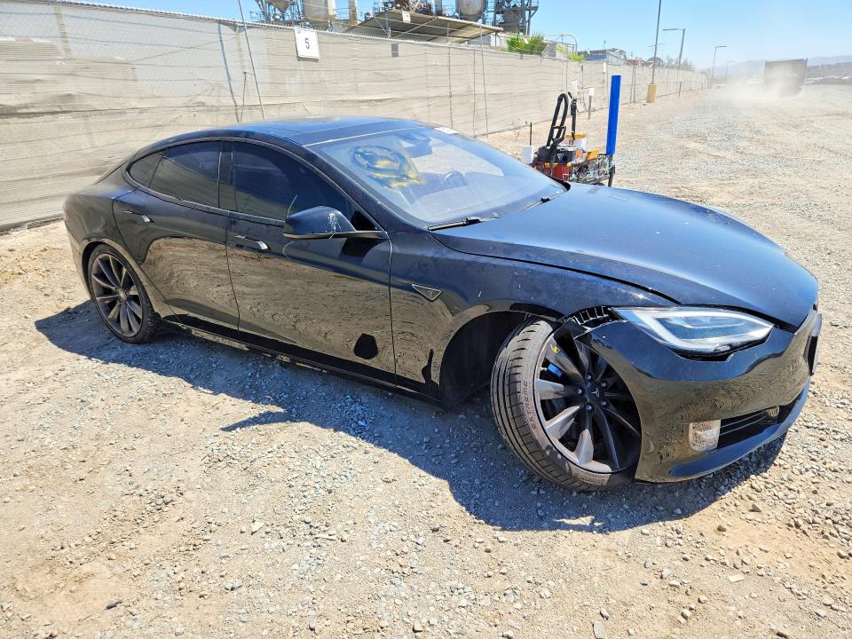 Продаж на аукціоні авто 2016 Tesla Model S, vin: 5YJSA1E19GF151802, номер лоту: 65547346