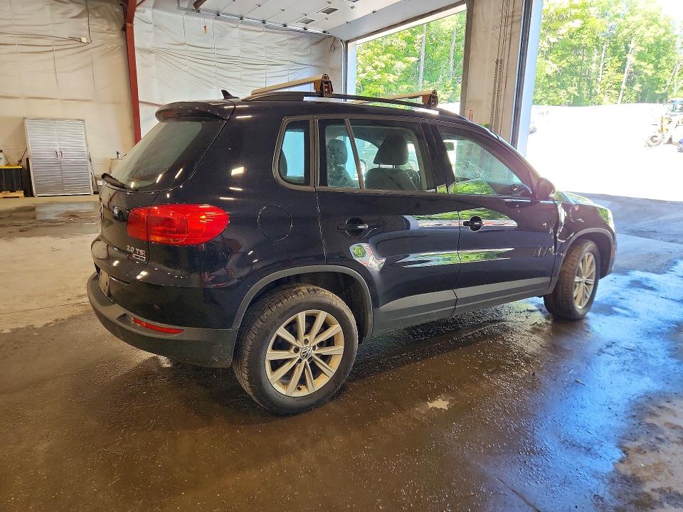2018 Volkswagen Tiguan Limited მანქანა იყიდება აუქციონზე, vin: WVGBV7AX4JK001782, აუქციონის ნომერი: 62358586