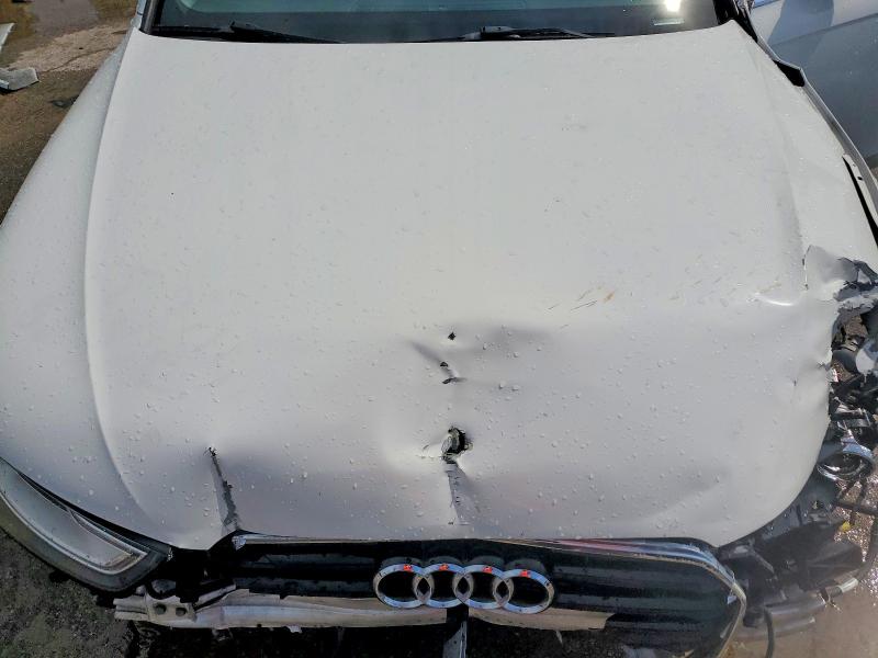 Продаж на аукціоні авто 2014 Audi A4, vin: WAUAFAFL0EN006236, номер лоту: 64245106