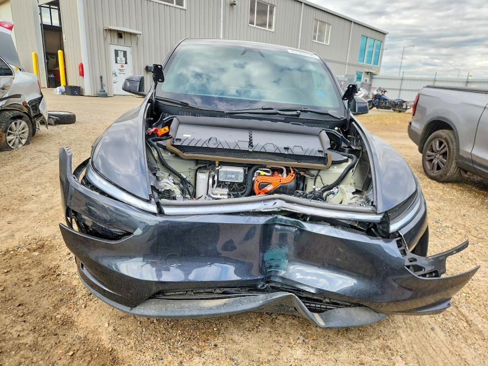 2026 Tesla Model Y მანქანა იყიდება აუქციონზე, vin: XP7YGDEE2TB828212, აუქციონის ნომერი: 65584796