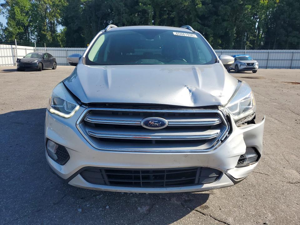 Продаж на аукціоні авто 2017 Ford Escape, vin: 1FMCU0JD5HUD86269, номер лоту: 65681936