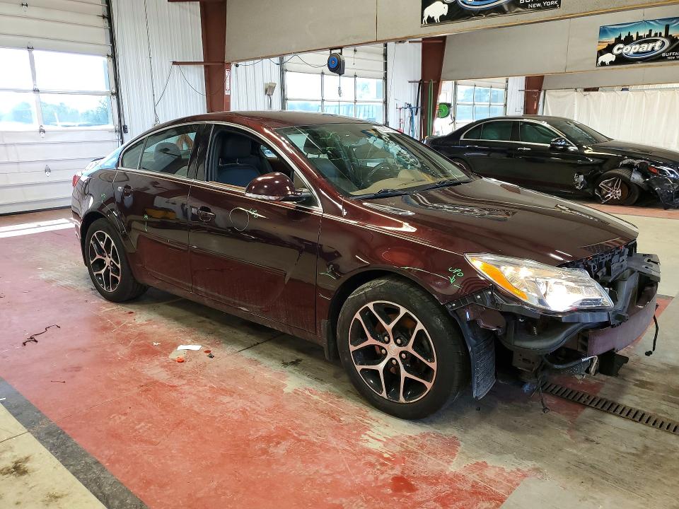62937136 :رقم المزاد ، 2G4GL5EXXH9154799 vin ، 2017 Buick Regal مزاد بيع