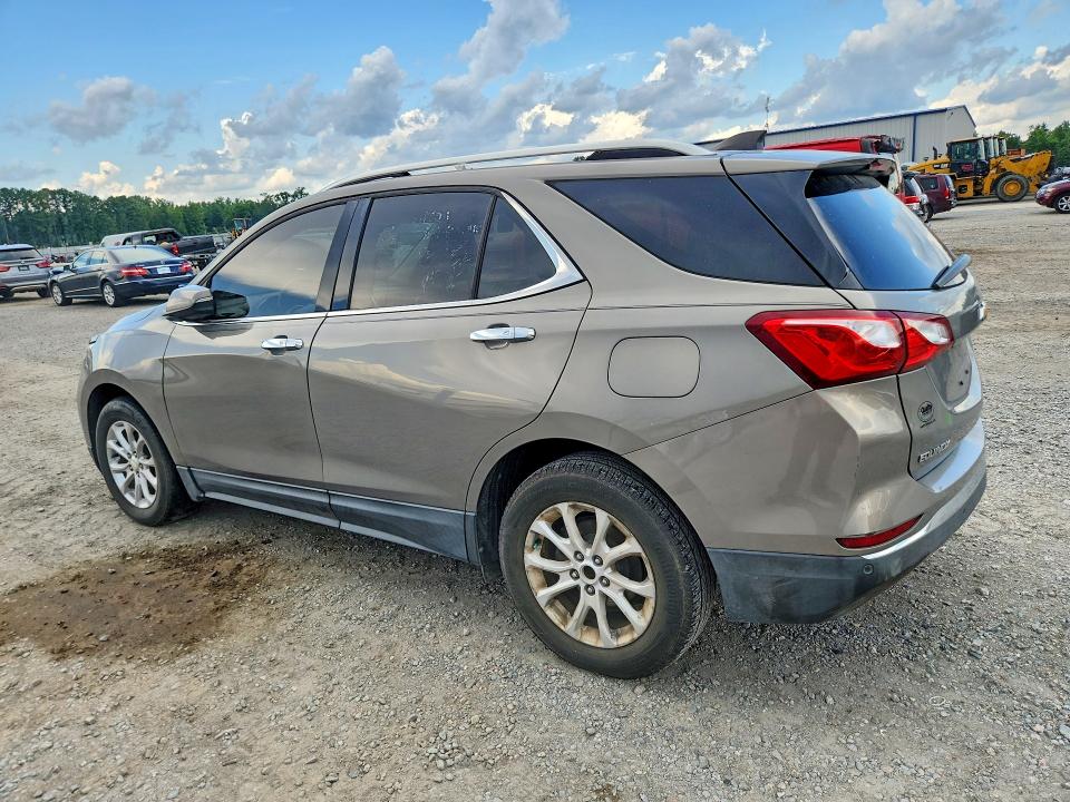 2018 Chevrolet Equinox მანქანა იყიდება აუქციონზე, vin: 3GNAXJEV4JS561555, აუქციონის ნომერი: 64368096