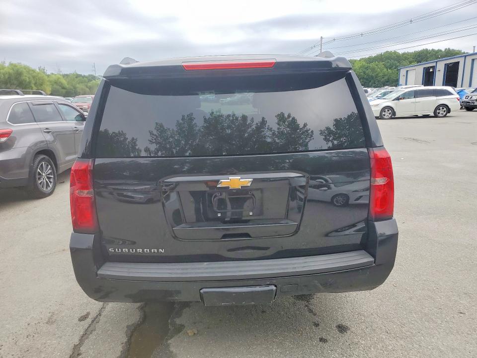 66254906 :رقم المزاد ، 1GNSKHKC6HR308121 vin ، 2017 Chevrolet Suburban مزاد بيع