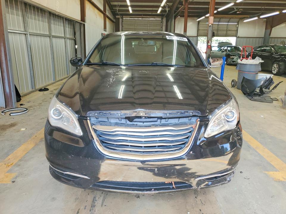65197686 :رقم المزاد ، 1C3CCBCG0EN134935 vin ، 2014 Chrysler 200 مزاد بيع