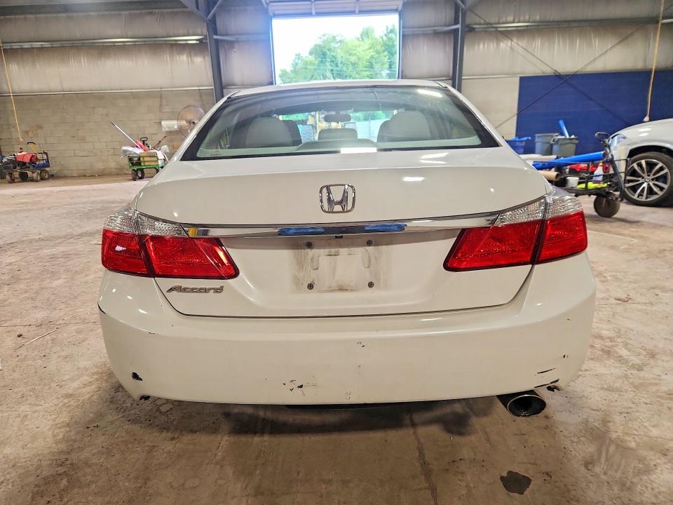 Продаж на аукціоні авто 2015 Honda Accord, vin: 1HGCR2F71FA068556, номер лоту: 63828006