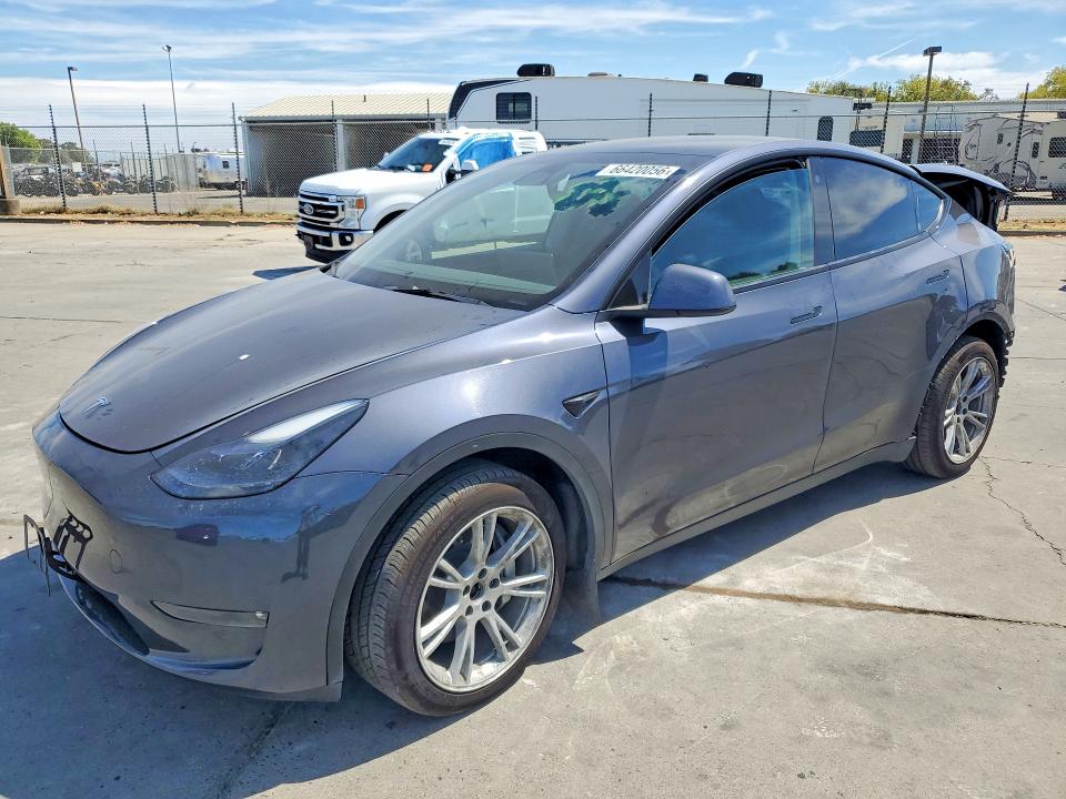 Auction sale of the 2023 Tesla Model Y, vin: 7SAYGAEE0PF738551, lot number: 66420056