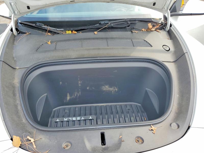 63917186 :رقم المزاد ، 7SAYGDEE4NA012476 vin ، 2022 Tesla Model Y مزاد بيع