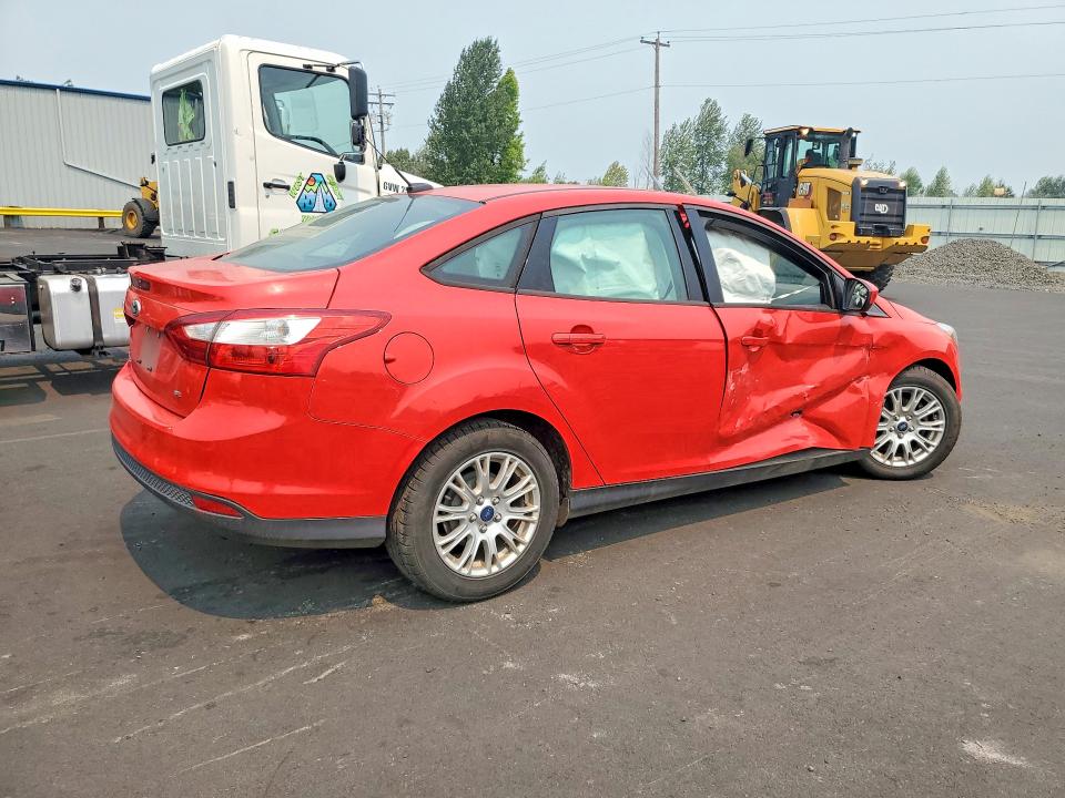 63585266 :رقم المزاد ، 1FAHP3F22CL417234 vin ، 2012 Ford Focus مزاد بيع