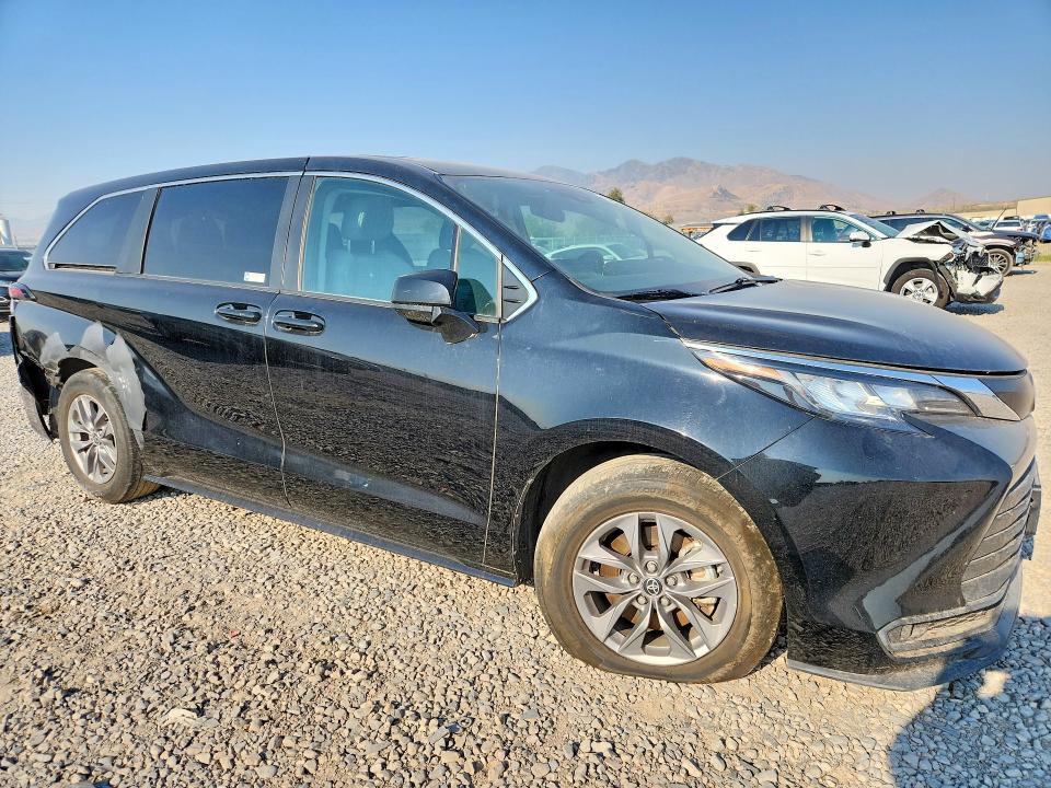 63429756 :رقم المزاد ، 5TDKRKEC0PS162957 vin ، 2023 Toyota Sienna مزاد بيع