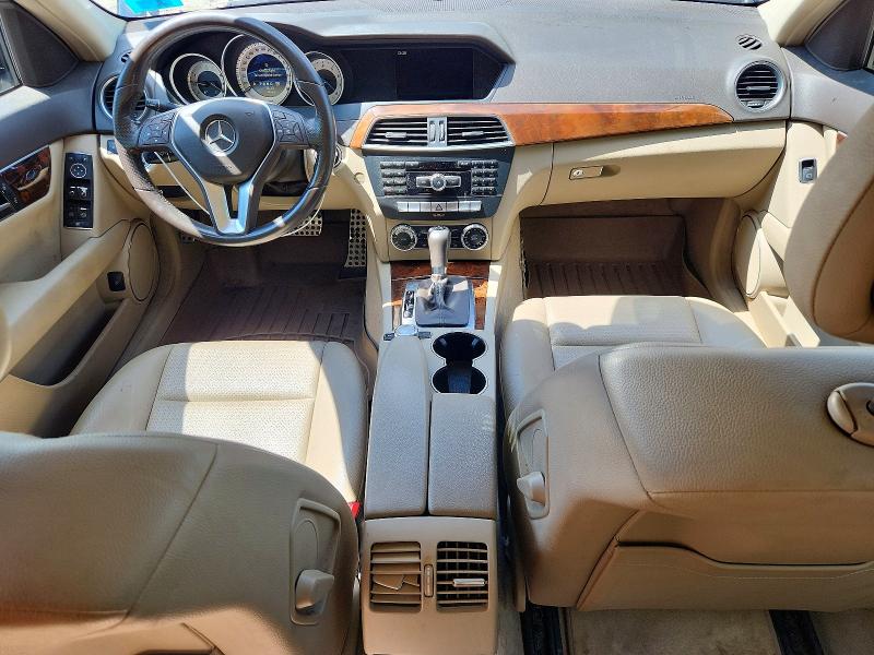 64365466 :رقم المزاد ، WDDGF8BB8CR198035 vin ، 2012 Mercedes-benz C مزاد بيع