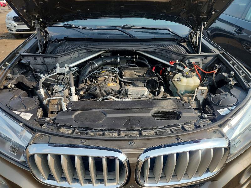 63726276 :رقم المزاد ، 5UXKR0C35H0V75306 vin ، 2017 Bmw X5 مزاد بيع