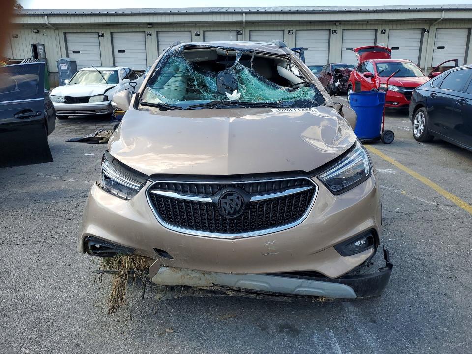 63011286 :رقم المزاد ، KL4CJGSM3JB626225 vin ، 2018 Buick Encore مزاد بيع
