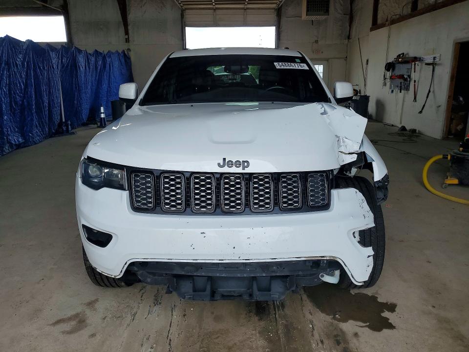 Продажа на аукционе авто 2018 Jeep Grand Cherokee, vin: 1C4RJFAG9JC197799, номер лота: 64886776
