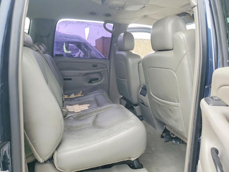Продаж на аукціоні авто 2004 Chevrolet Suburban, vin: 3GNFK16Z04G211336, номер лоту: 64339526