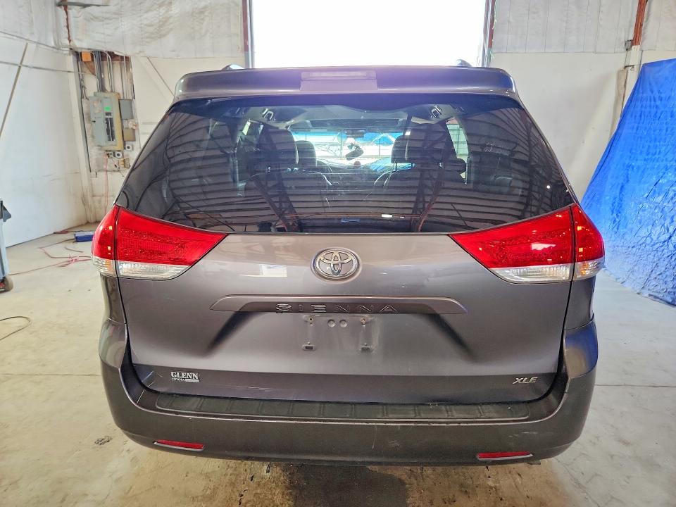 Продаж на аукціоні авто 2011 Toyota Sienna, vin: 5TDYK3DC3BS100810, номер лоту: 67094716