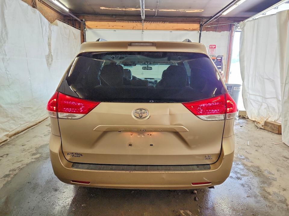 Продажа на аукционе авто 2011 Toyota Sienna, vin: 5TDJK3DCXBS003573, номер лота: 64431166