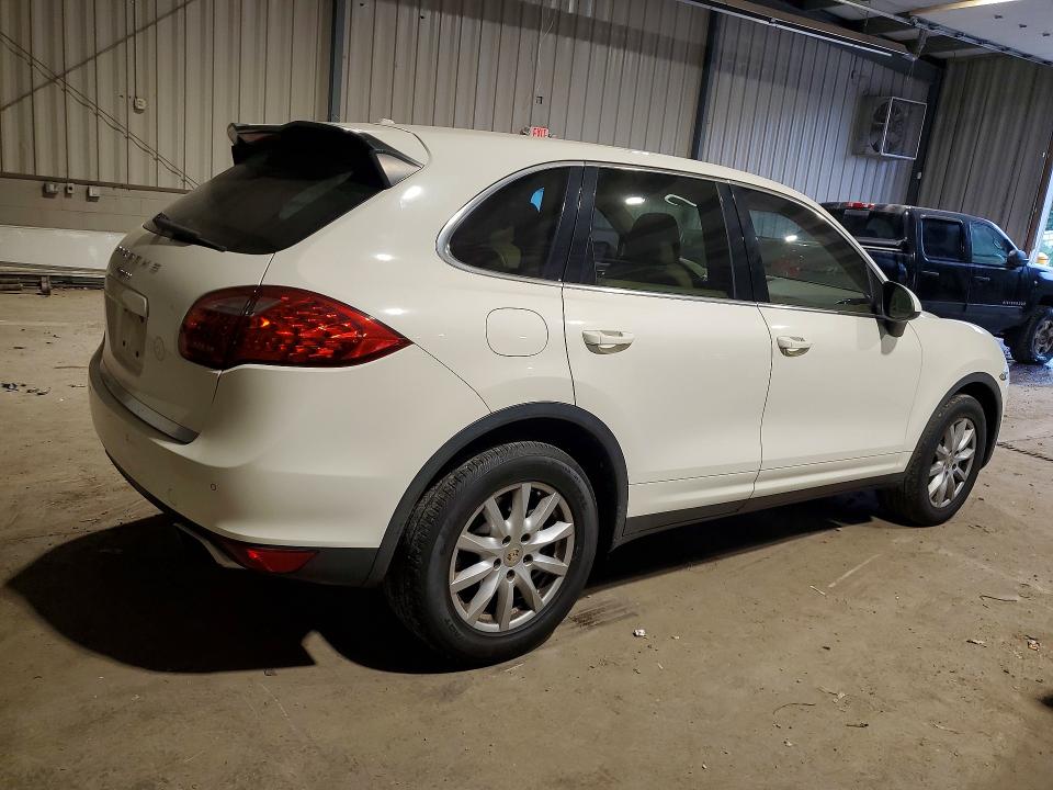 Продаж на аукціоні авто 2011 Porsche Cayenne, vin: WP1AA2A26BLA04311, номер лоту: 64484746
